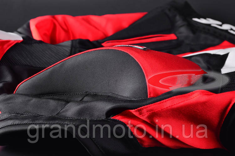 Мотокуртка з гобом Dainese розмір М.