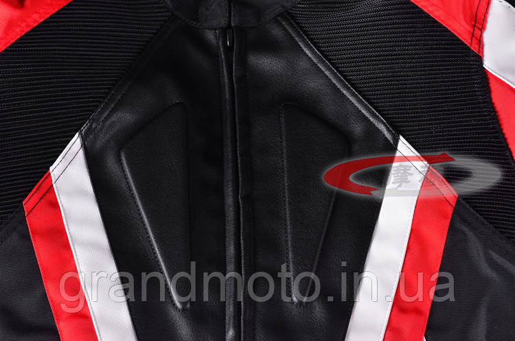 Мотокуртка з гобом Dainese розмір М.