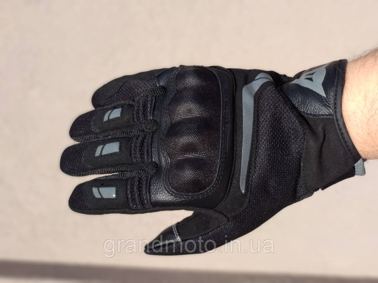 Літні текстильні моторукавички Dainese Air Master з тачскрин накладкою